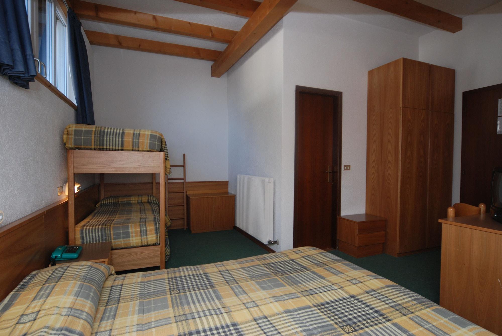 Sport Hotel Pampeago Tesero Bagian luar foto