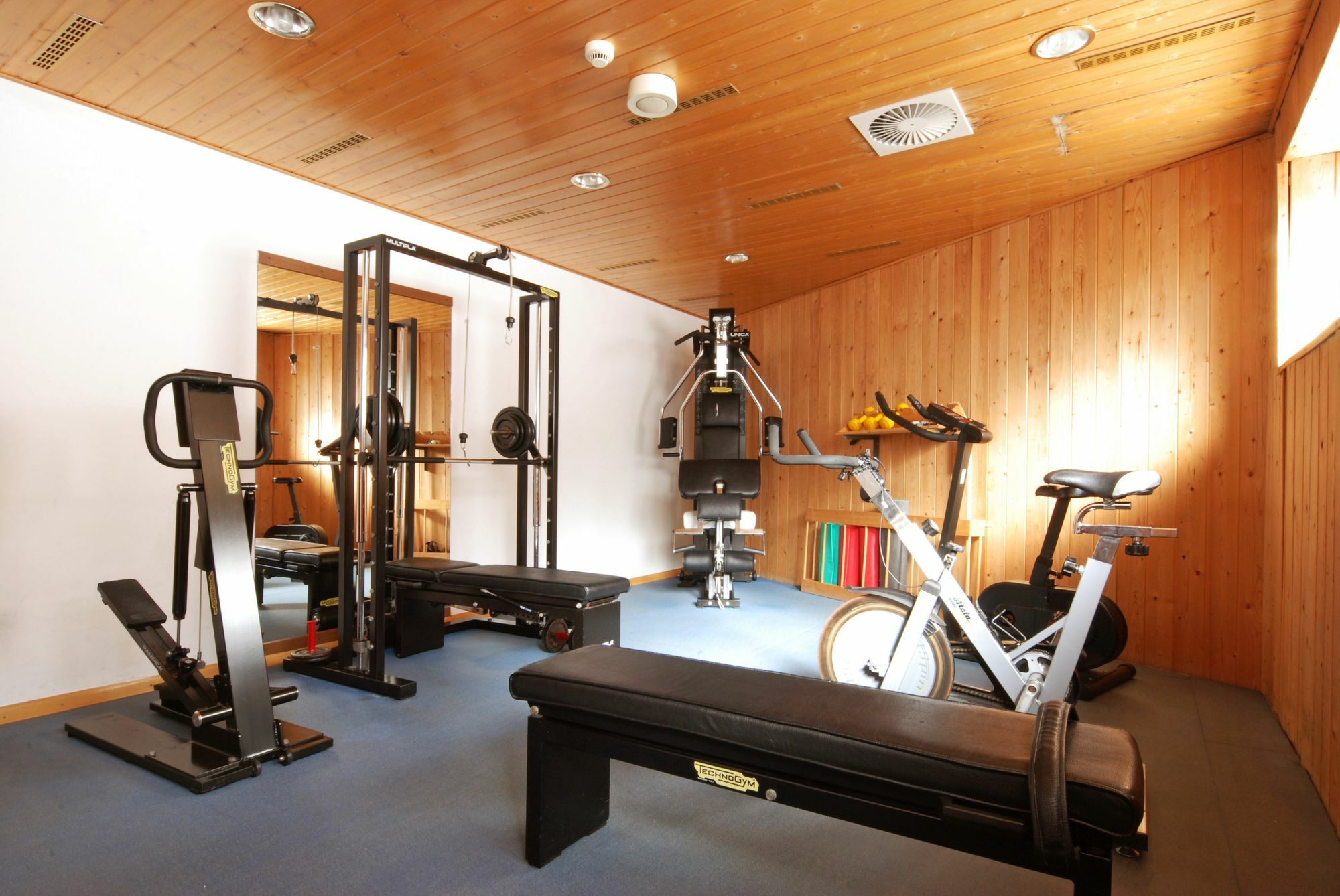 Sport Hotel Pampeago Tesero Bagian luar foto